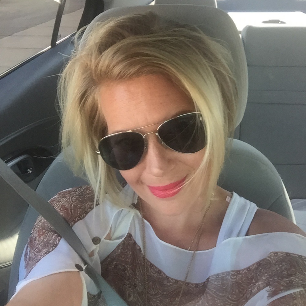 Meet your Posher, Ashley